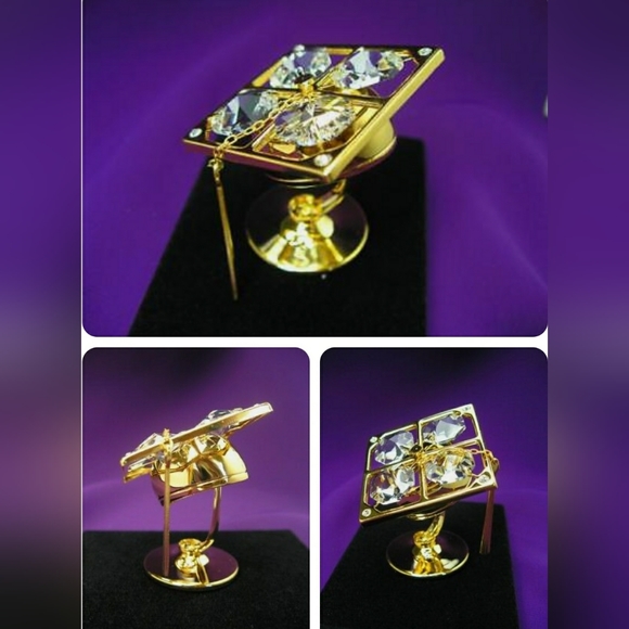 24k gold plated Graduation 🎓 - Picture 2 of 3